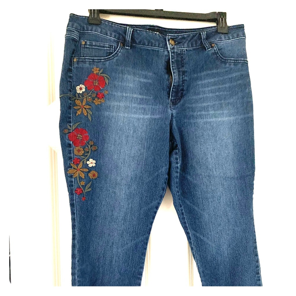 Embroidered Crop Jeans